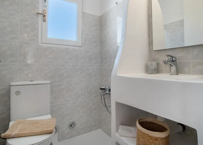 Maroulis Naxos Pensionat 3*