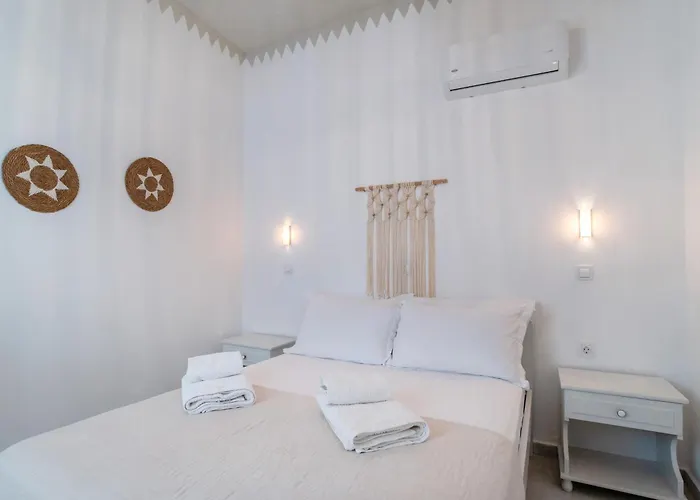 Maroulis Naxos Pensionat