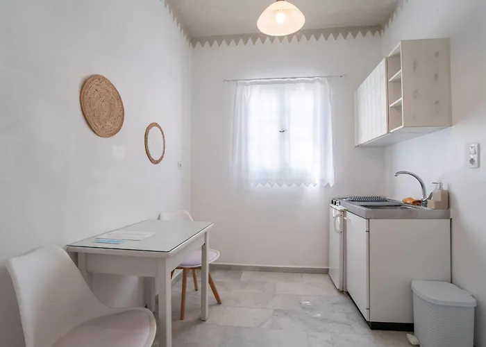 Maroulis Naxos Pensionat