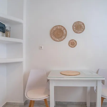 Maroulis Naxos بيت ضيافة 3*