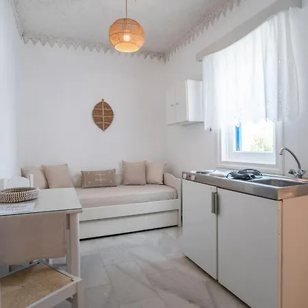 Maroulis Naxos *