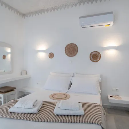 Maroulis Naxos ميكري فيغلا