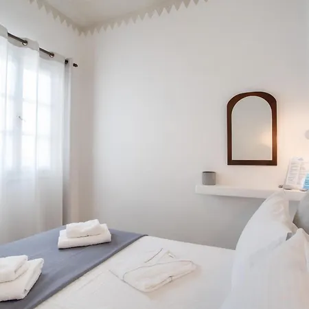 Maroulis Naxos
