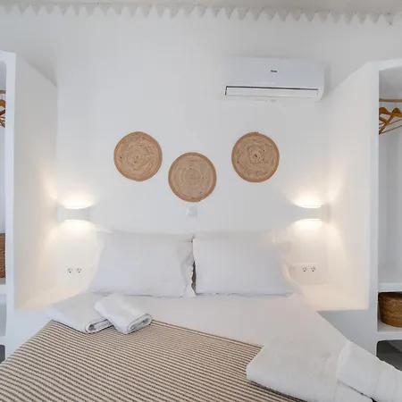 Maroulis Naxos