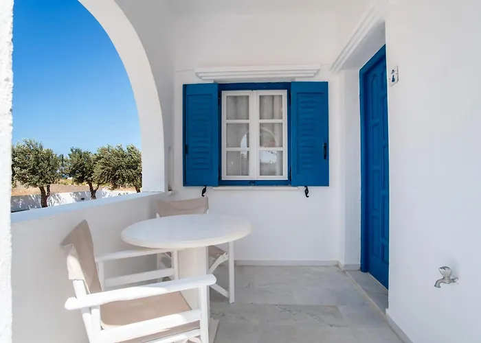 Maroulis Naxos Konukevi 3*